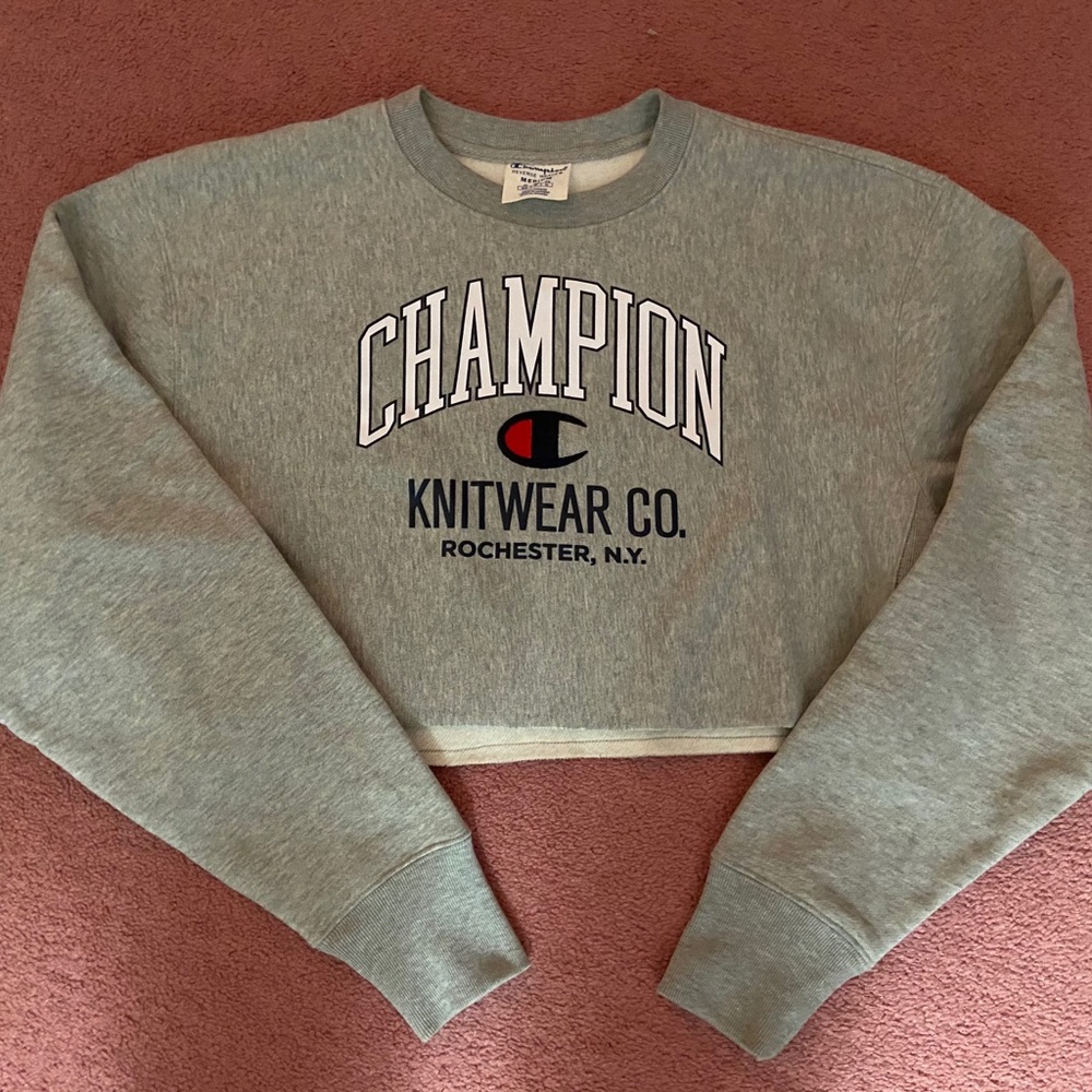 Champion Cropped Sweatshirt